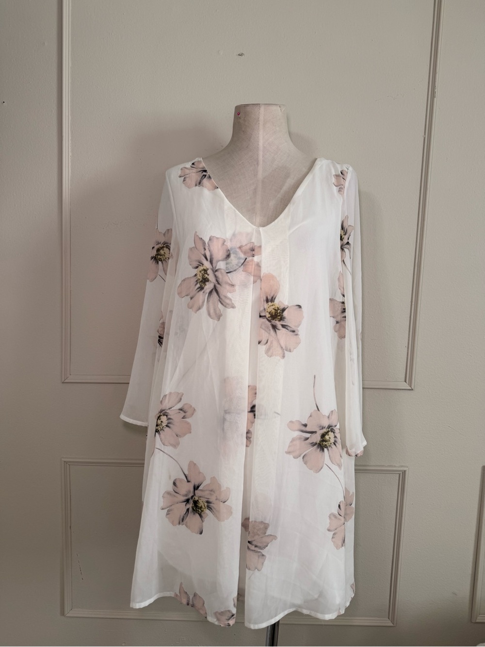 Honey Belle White Floral Sheer Blouse Size Large